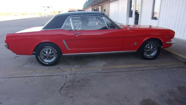 Ford Mustang 1964 image number 26