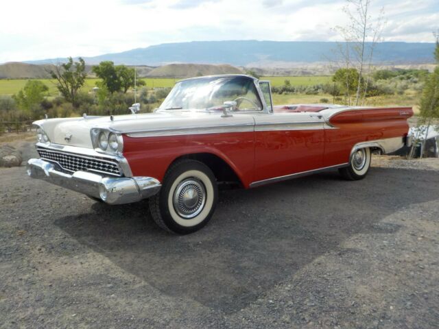 Ford Galaxie 1959 image number 0