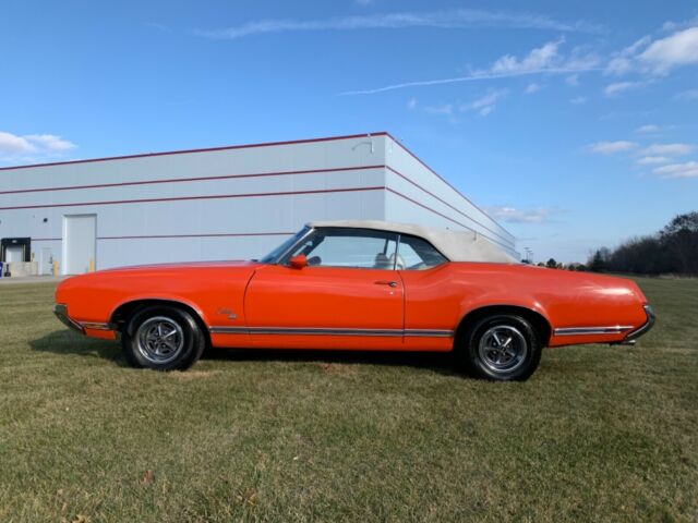 Oldsmobile Cutlass 1970 image number 1