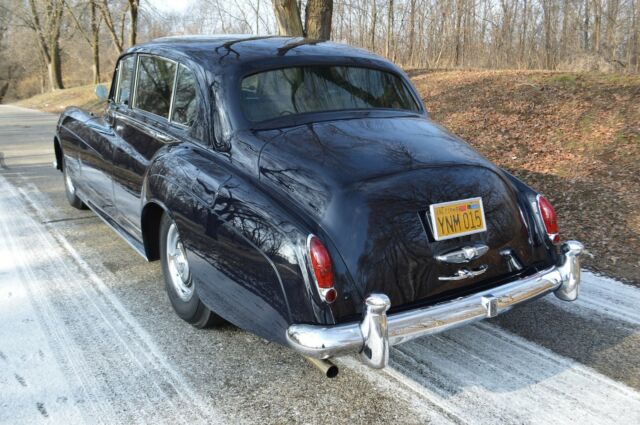 Rolls-Royce Silver Cloud 1962 image number 31