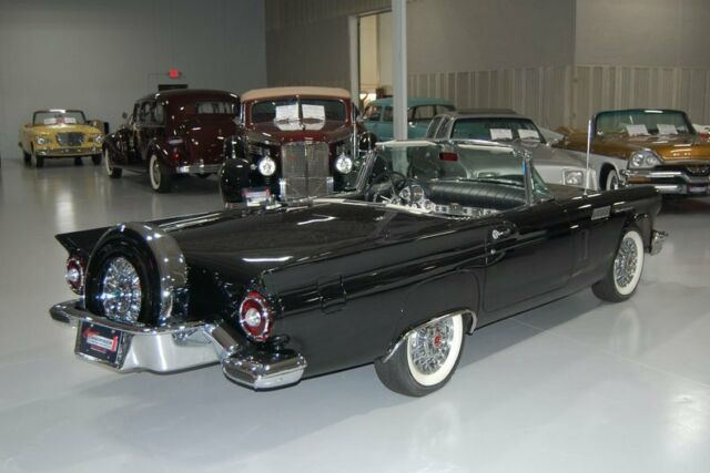 Ford Thunderbird Convertible 1957 image number 28