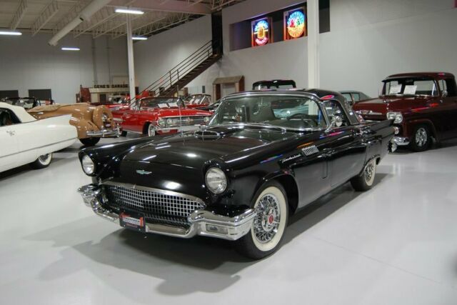 Ford Thunderbird Convertible 1957 image number 32