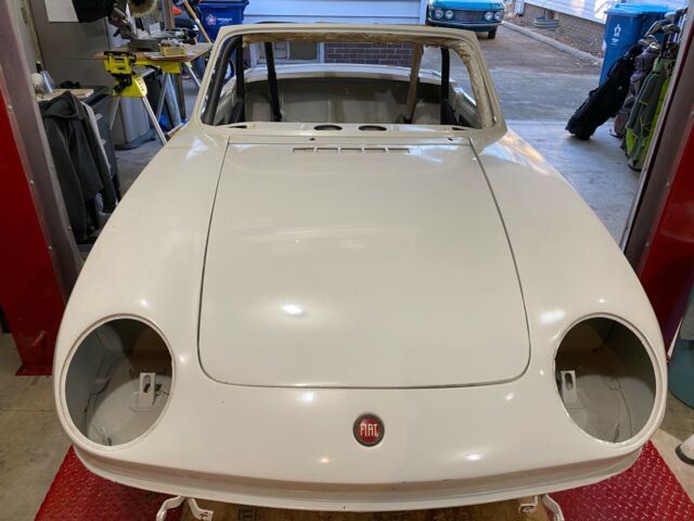 Fiat 850 Spider 1967 image number 26