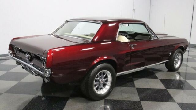 Ford Mustang 1967 image number 14