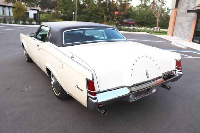 Lincoln Continental 1970 image number 2