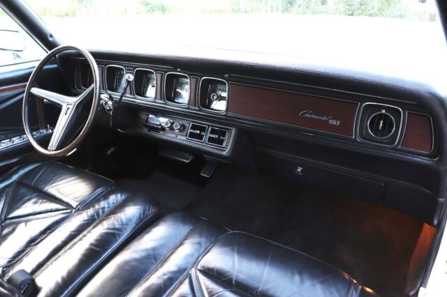 Lincoln Continental 1970 image number 41