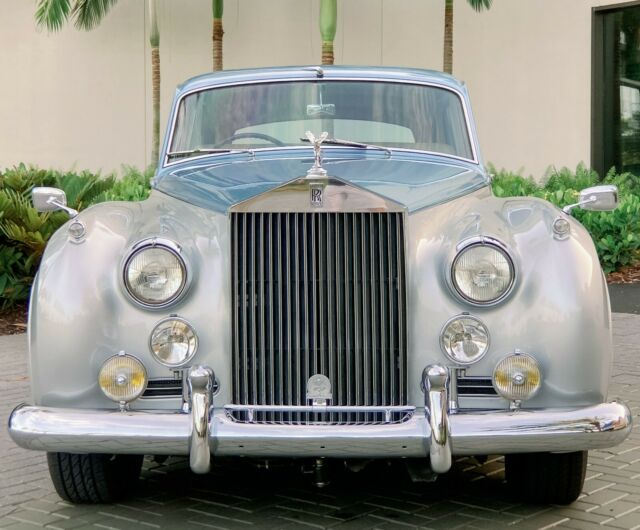 Rolls-Royce Silver Cloud 1959 image number 2