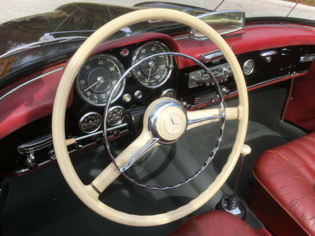 Mercedes-Benz SL-Class 1960 image number 7