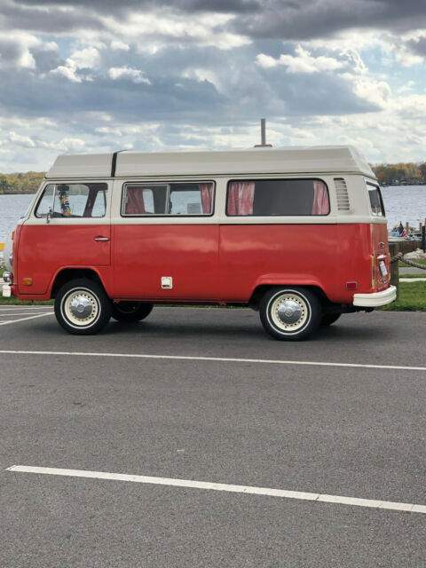 Volkswagen Vanagon 1974 image number 12