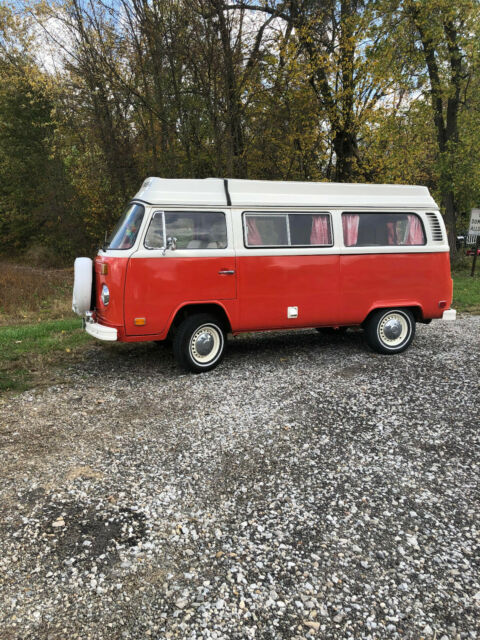 Volkswagen Vanagon 1974 image number 22