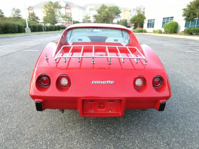 Chevrolet Corvette 1977 image number 9