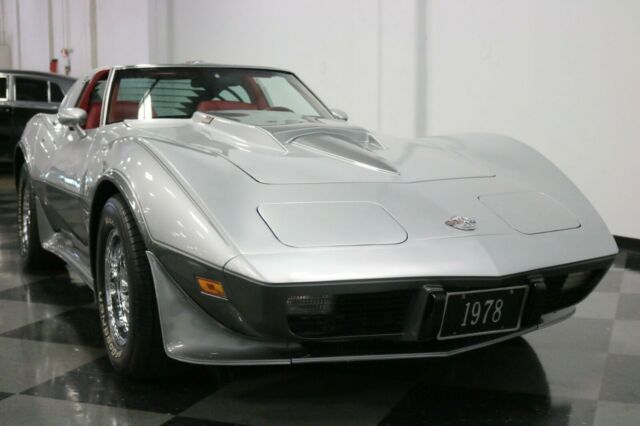 Chevrolet Corvette 1978 image number 12