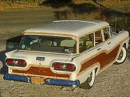 Ford Country Squire Woody Wagon w/ Police Interceptor 1958 image number 0