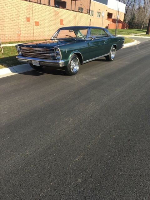 Ford Galaxie 1966 image number 0