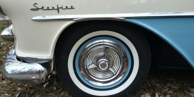 Oldsmobile Ninety-Eight 1954 image number 32