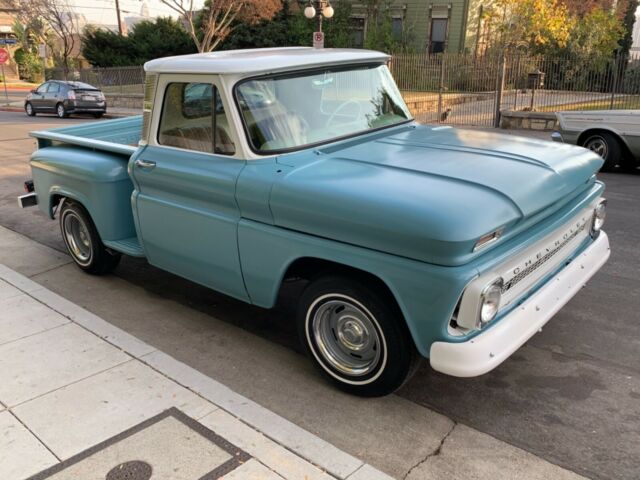 Chevrolet C-10 1965 image number 11