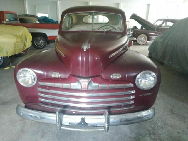 Ford Super Deluxe 1946 image number 1