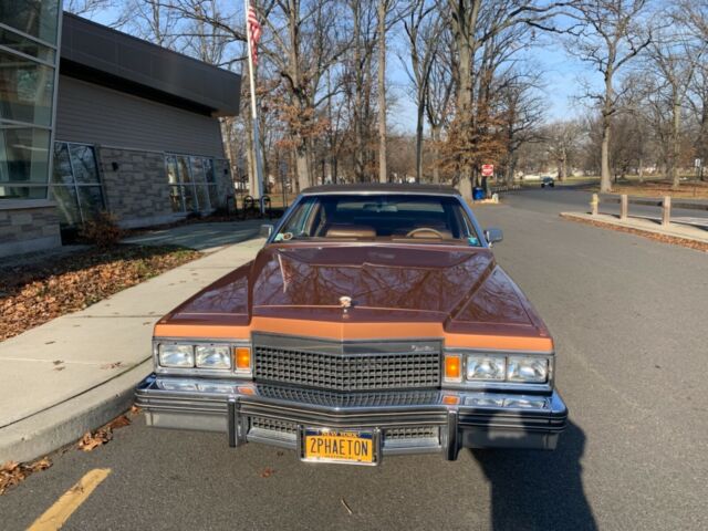 Cadillac DeVille 1979 image number 2