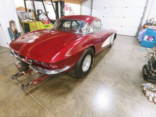 Chevrolet Corvette 1961 image number 0