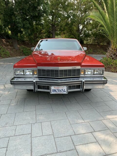 Cadillac DeVille Coupe 1977 image number 1