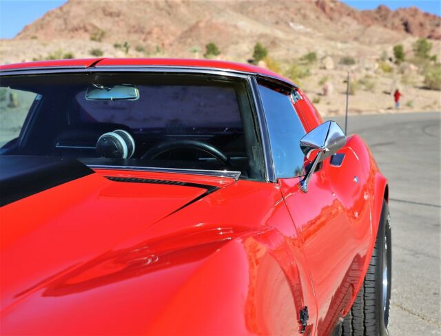 Chevrolet Corvette 1971 image number 10