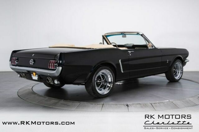 Ford Mustang 1965 image number 25