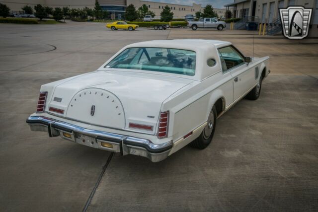 Lincoln Continental 1977 image number 38