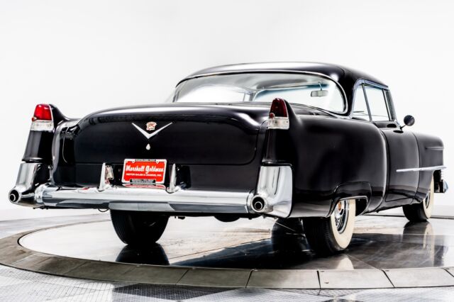 Cadillac DeVille 1954 image number 31