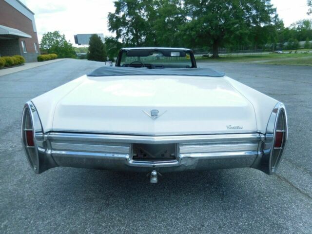 Cadillac DeVille 1968 image number 27