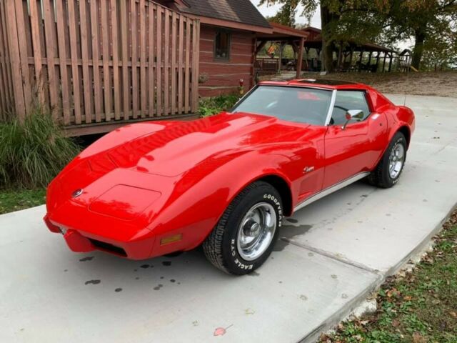 Chevrolet Corvette 1976 image number 0