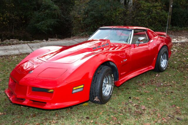 Chevrolet Corvette 1976 image number 0