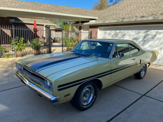 Plymouth GTX 1970 image number 13