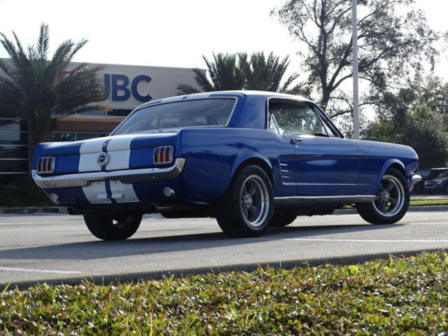 Ford Mustang 1966 image number 33