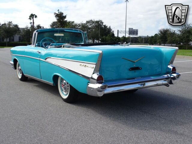 Chevrolet Bel Air/150/210 1957 image number 22