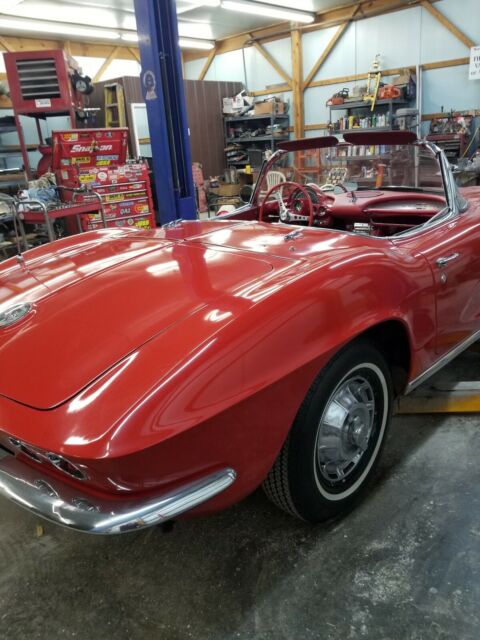 Chevrolet Corvette 1962 image number 24