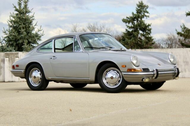 Porsche 911 1967 image number 34