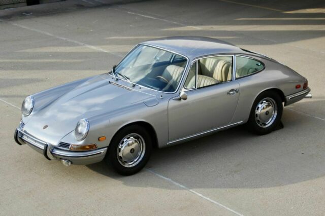 Porsche 911 1967 image number 8