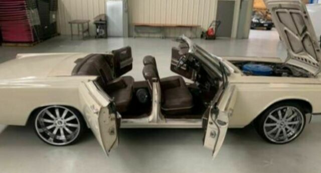 Lincoln Continental 1967 image number 0