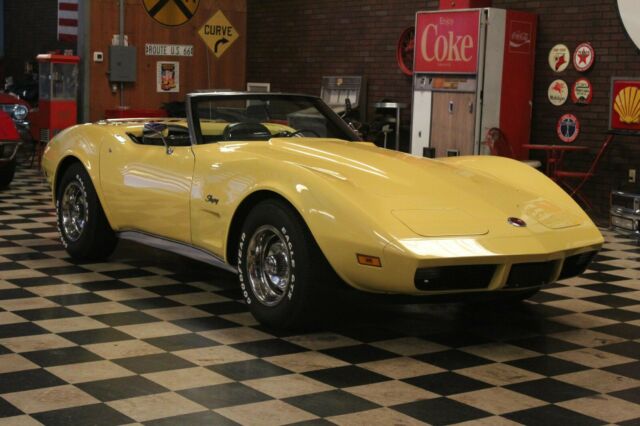 Chevrolet Corvette 1974 image number 0