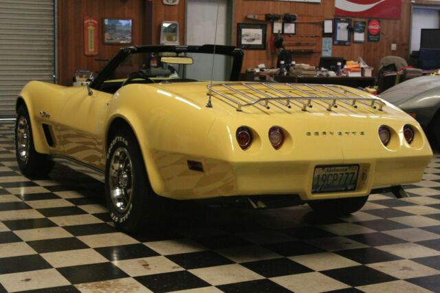 Chevrolet Corvette 1974 image number 20