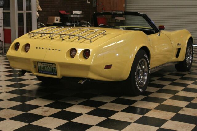 Chevrolet Corvette 1974 image number 5