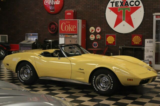 Chevrolet Corvette 1974 image number 6