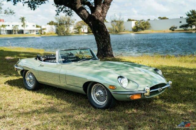 Jaguar E-Type 1970 image number 0