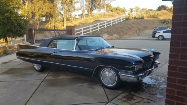 Cadillac DeVille Convertible 1960 image number 0