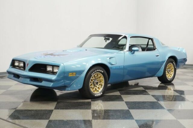 Pontiac Firebird 1977 image number 29