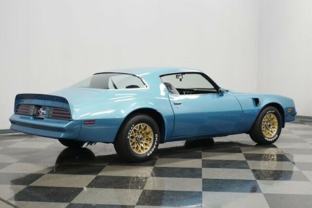 Pontiac Firebird 1977 image number 37