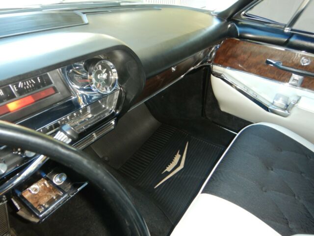 Cadillac Fleetwood 1964 image number 19