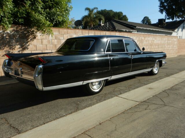 Cadillac Fleetwood 1964 image number 28