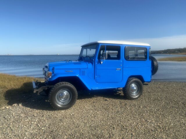 Toyota Land Cruiser 1976 image number 24