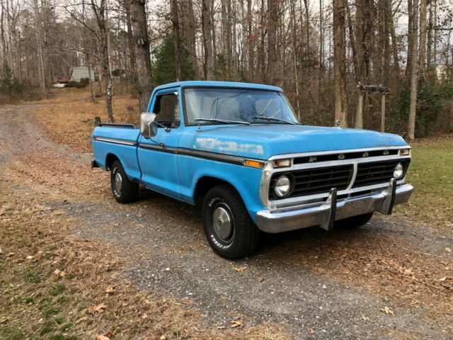 Ford F-100 1976 image number 2